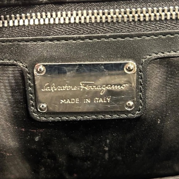 Ferragamo Vara Bow Bag - Picture 9 of 12